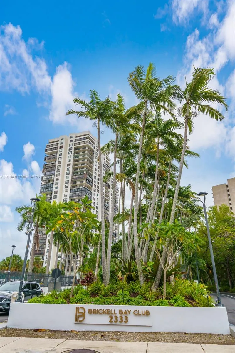 Miami, Florida 33129, United States, 1 Bedroom Bedrooms, ,2 BathroomsBathrooms,Residential,Active,231295