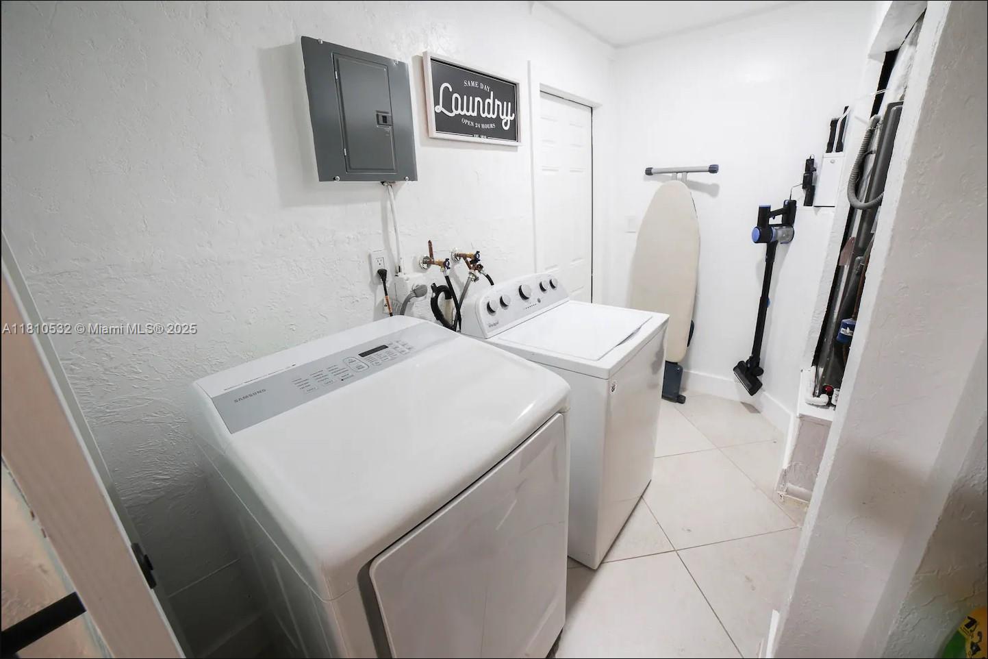 Rental Property at 8651 Sunset Strip, Sunrise, Miami-Dade County, Florida - Bedrooms: 4 
Bathrooms: 2  - $4,800 MO.