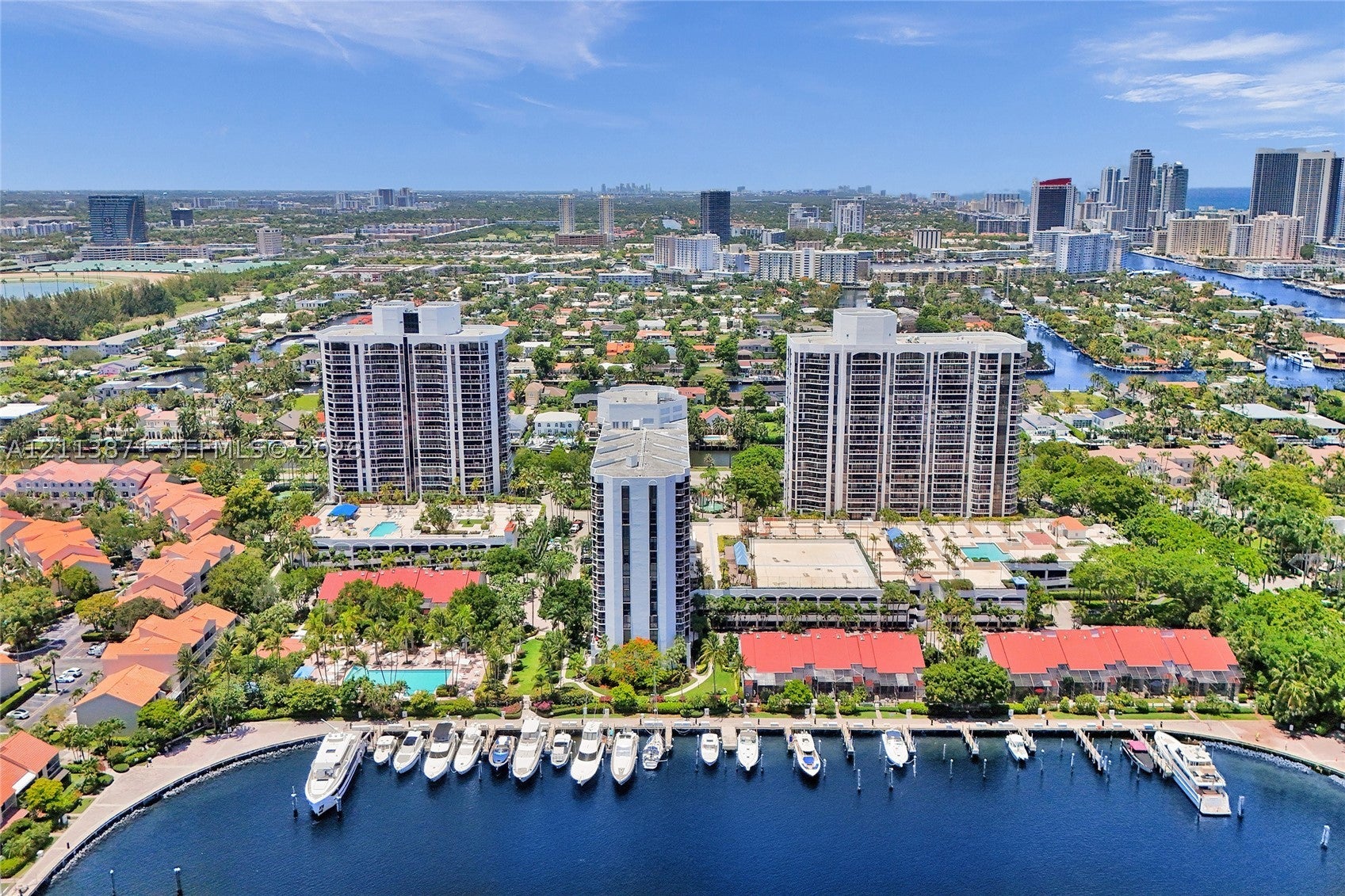 3640 Yacht Club Dr