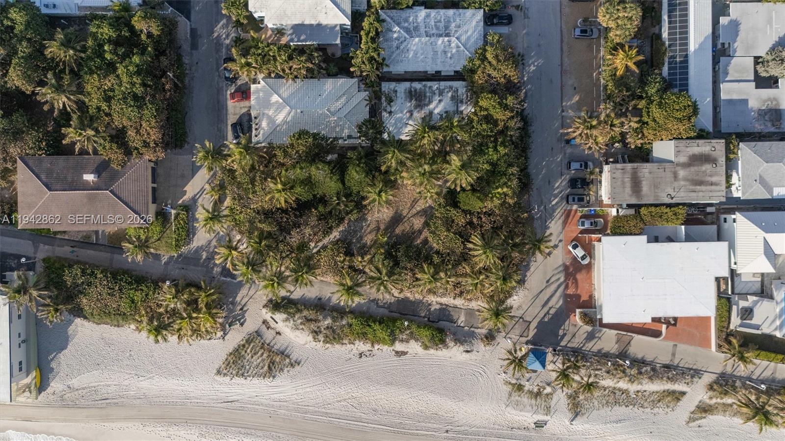 HOLLYWOOD CENTRAL BEACH - Land