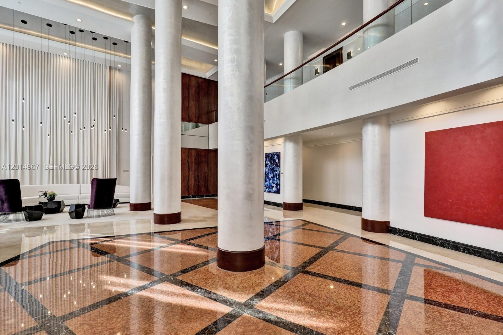 MAJESTIC TOWER - Residential