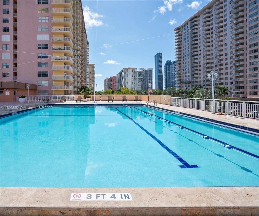 WINSTON TOWERS 200 - Residential Lease