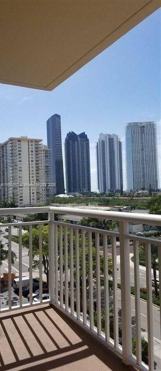 WINSTON TOWERS 200 - Residential Lease