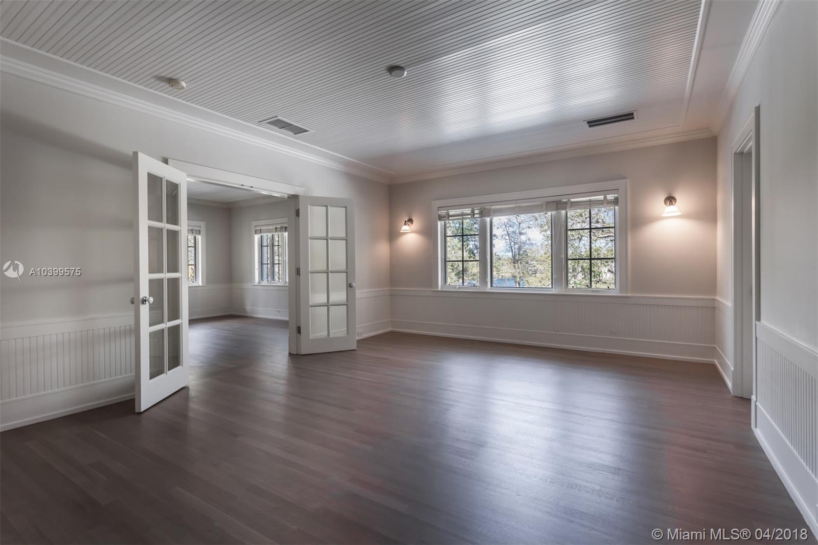 HAMMOCK LAKE PARK - Residential