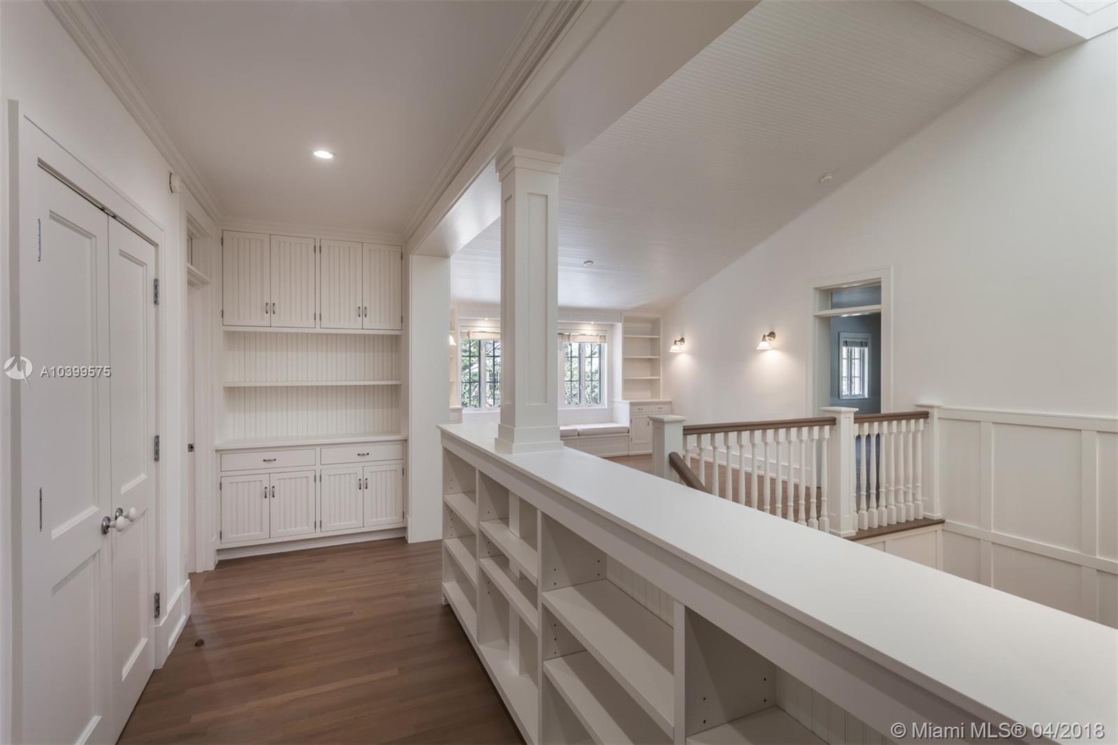 HAMMOCK LAKE PARK - Residential