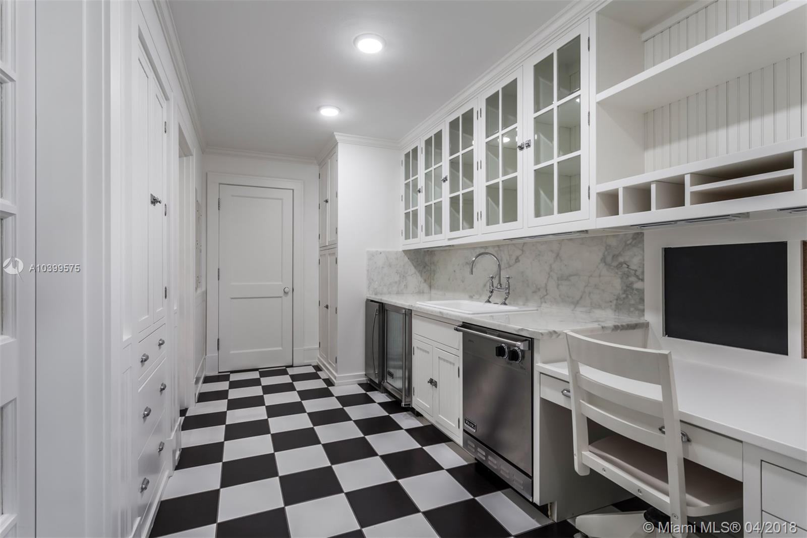 HAMMOCK LAKE PARK - Residential