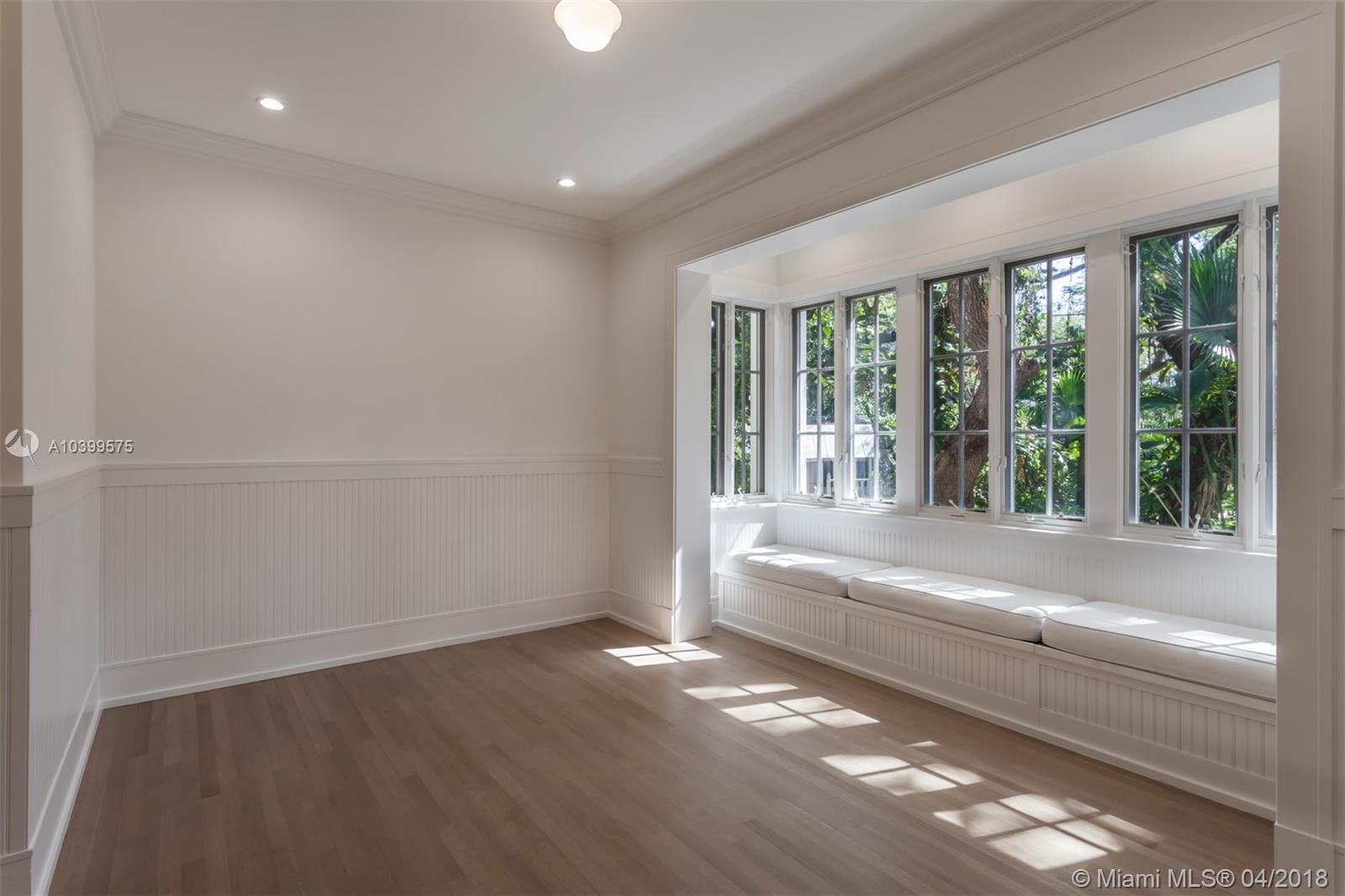 HAMMOCK LAKE PARK - Residential