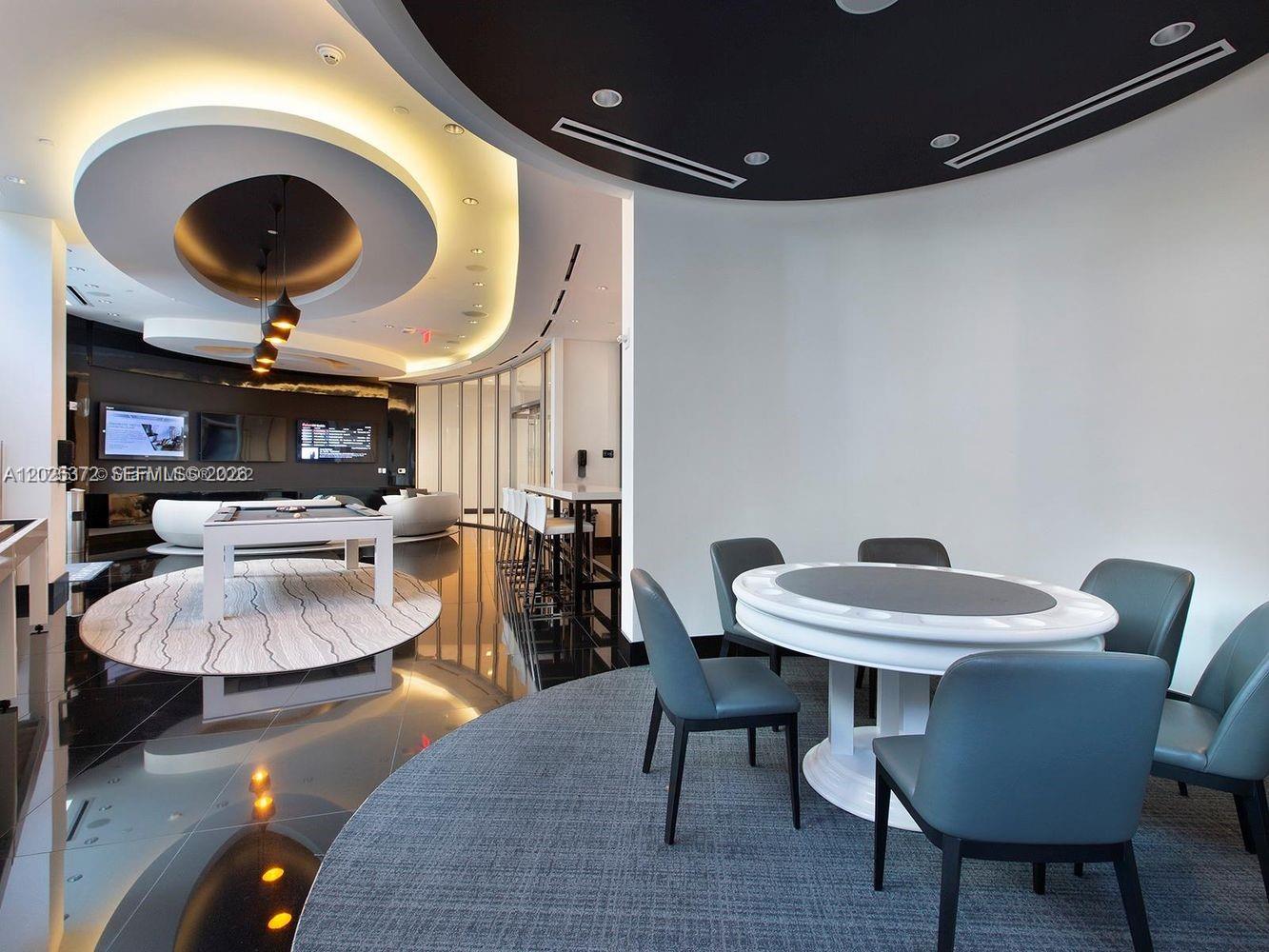 PARAMOUNT MIAMI WORLDCENT - Residential