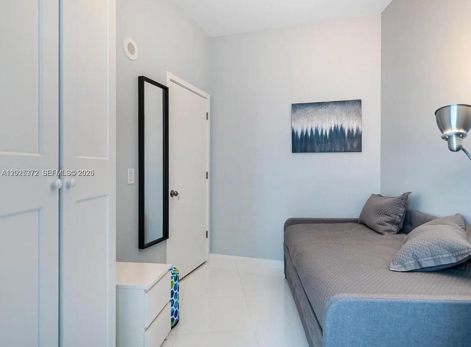 PARAMOUNT MIAMI WORLDCENT - Residential