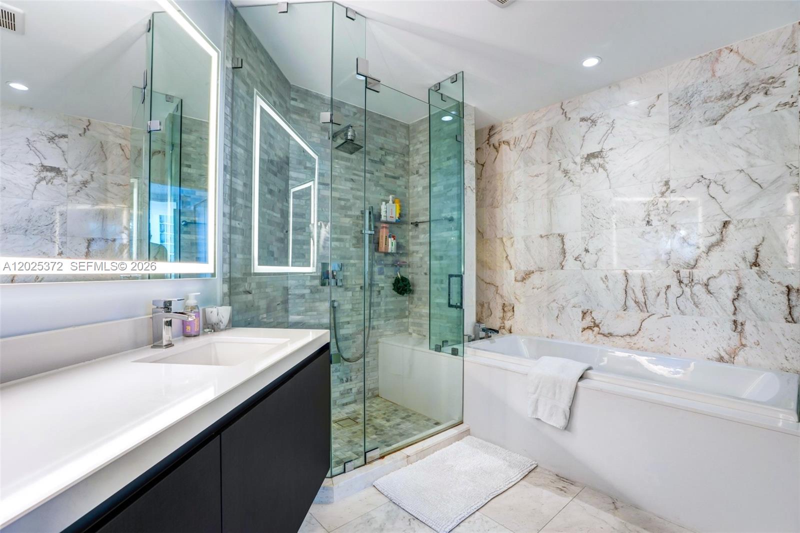 PARAMOUNT MIAMI WORLDCENT - Residential