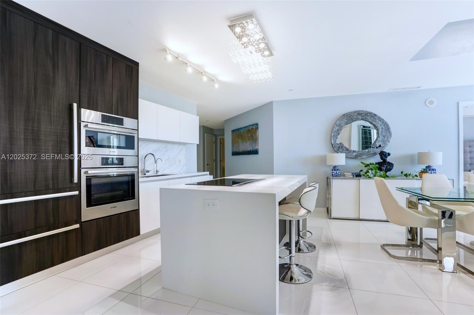 PARAMOUNT MIAMI WORLDCENT - Residential