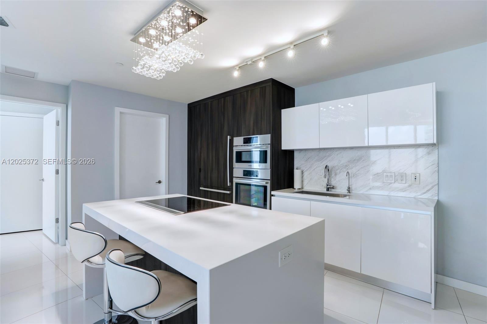 PARAMOUNT MIAMI WORLDCENT - Residential