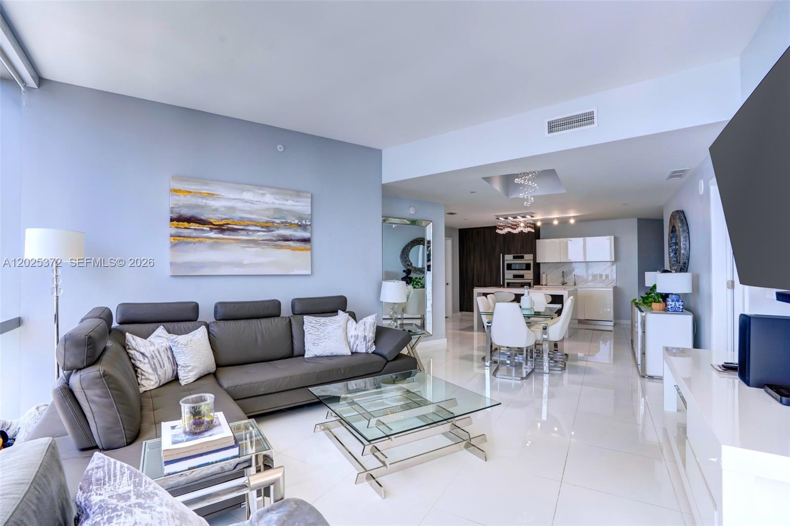 PARAMOUNT MIAMI WORLDCENT - Residential