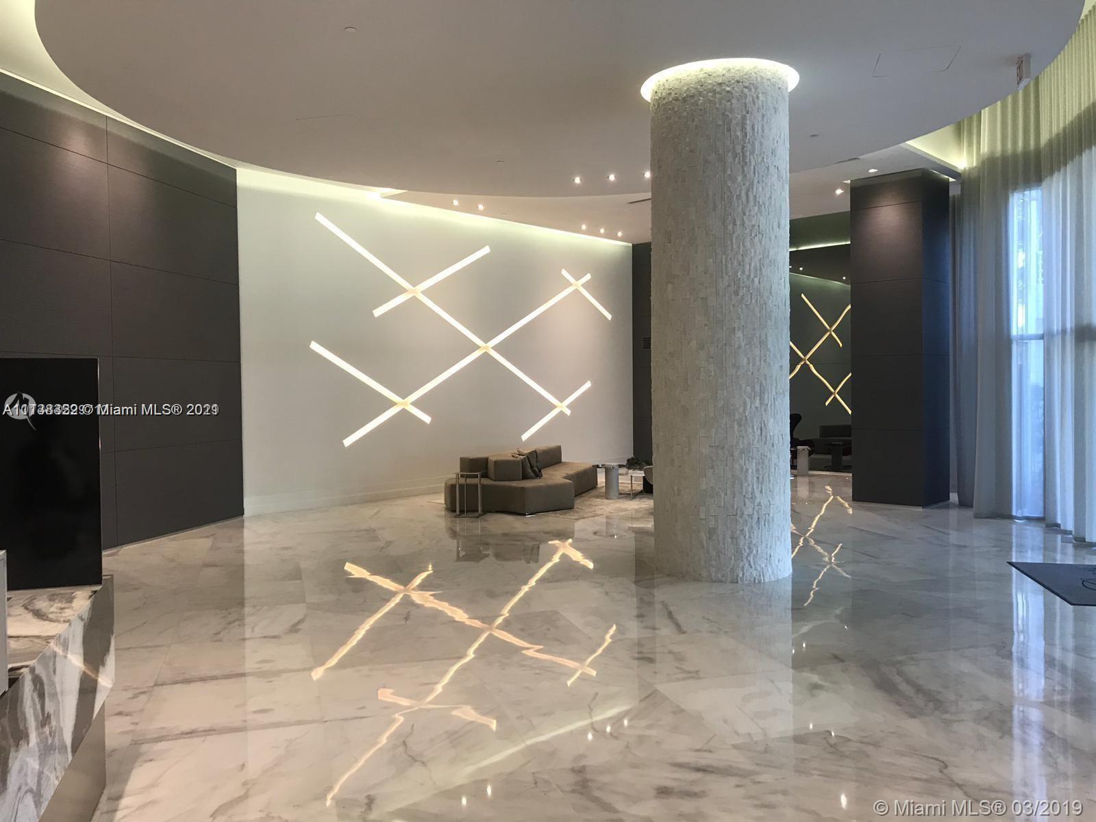 PARC CENTRAL AVENTURA EAS - Residential Lease