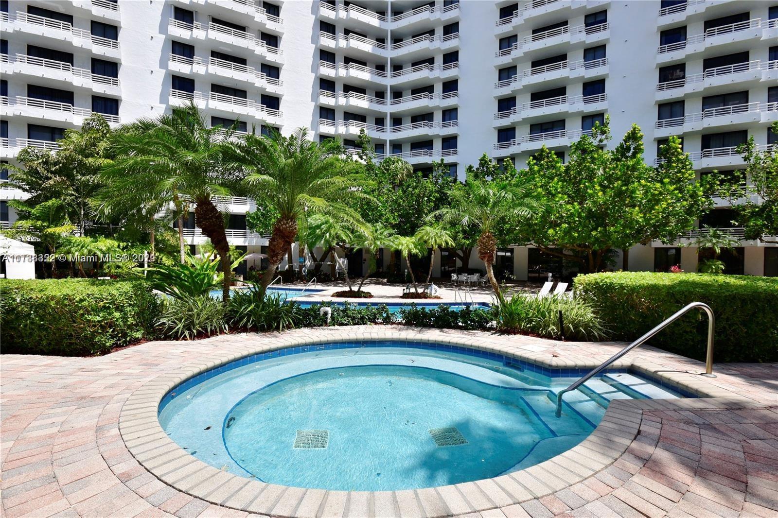 PARC CENTRAL AVENTURA EAS - Residential Lease