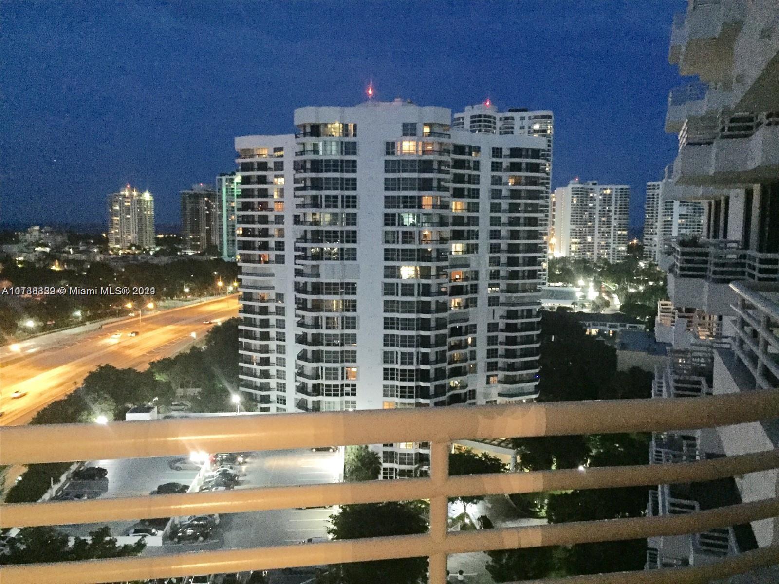 PARC CENTRAL AVENTURA EAS - Residential Lease