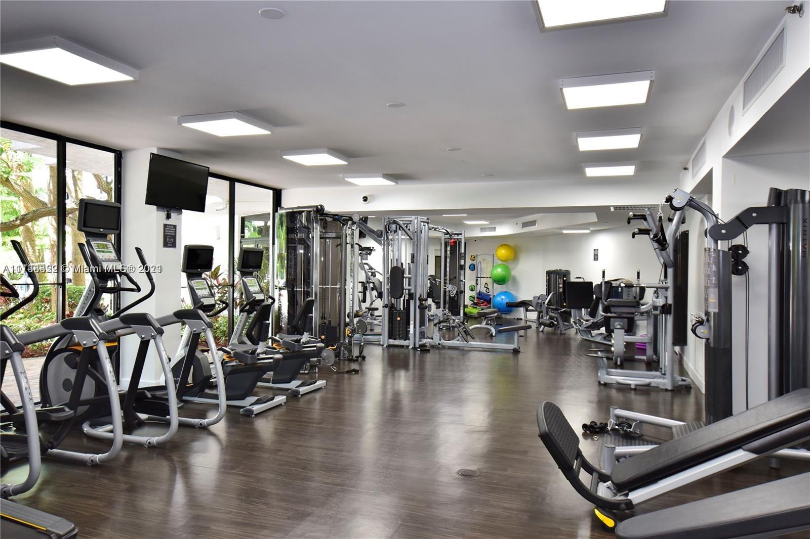 PARC CENTRAL AVENTURA EAS - Residential Lease