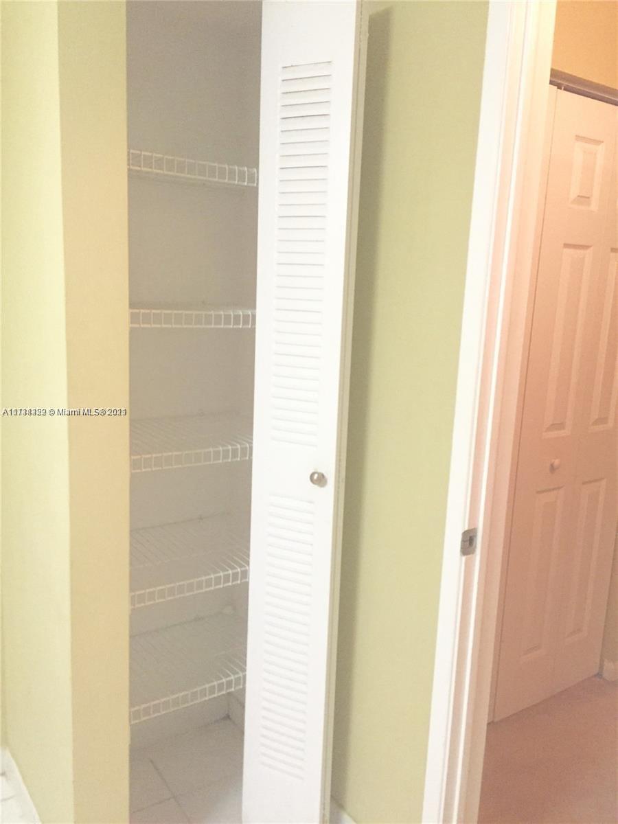 PARC CENTRAL AVENTURA EAS - Residential Lease