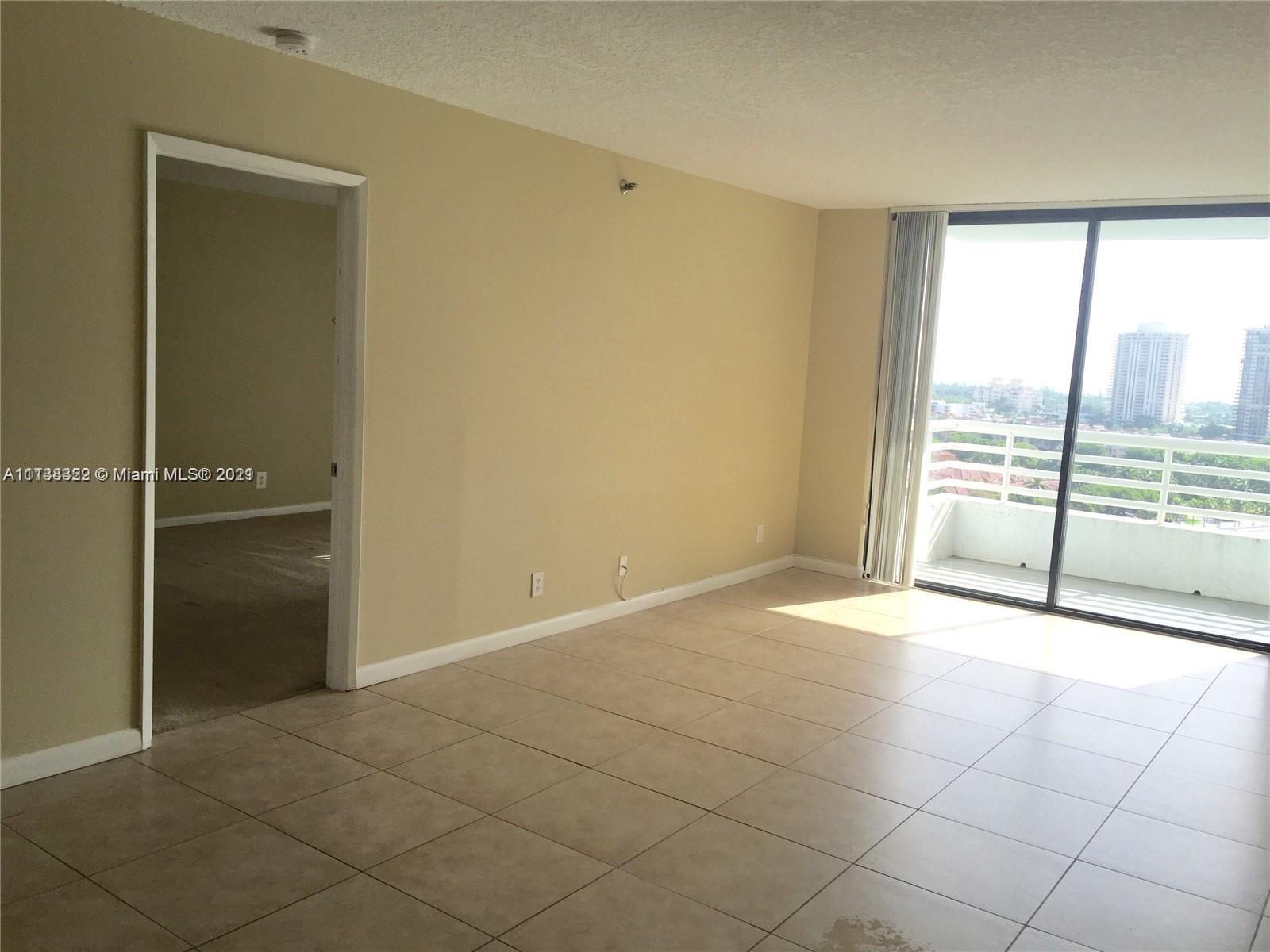 PARC CENTRAL AVENTURA EAS - Residential Lease