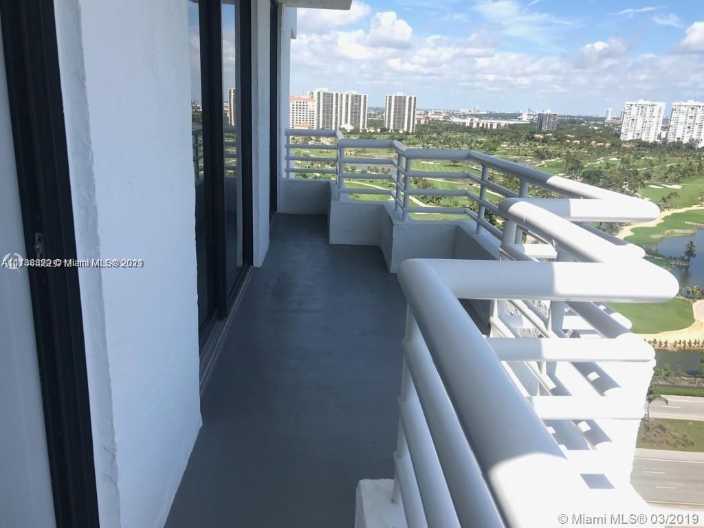 PARC CENTRAL AVENTURA EAS - Residential Lease