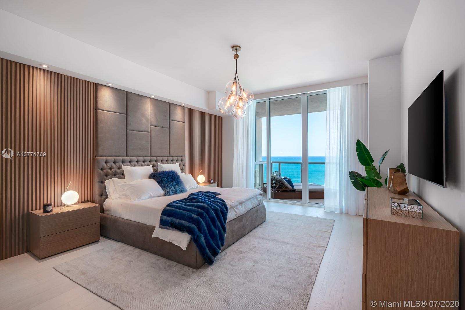 CONTINUUM ON SOUTH BEACH - Residential