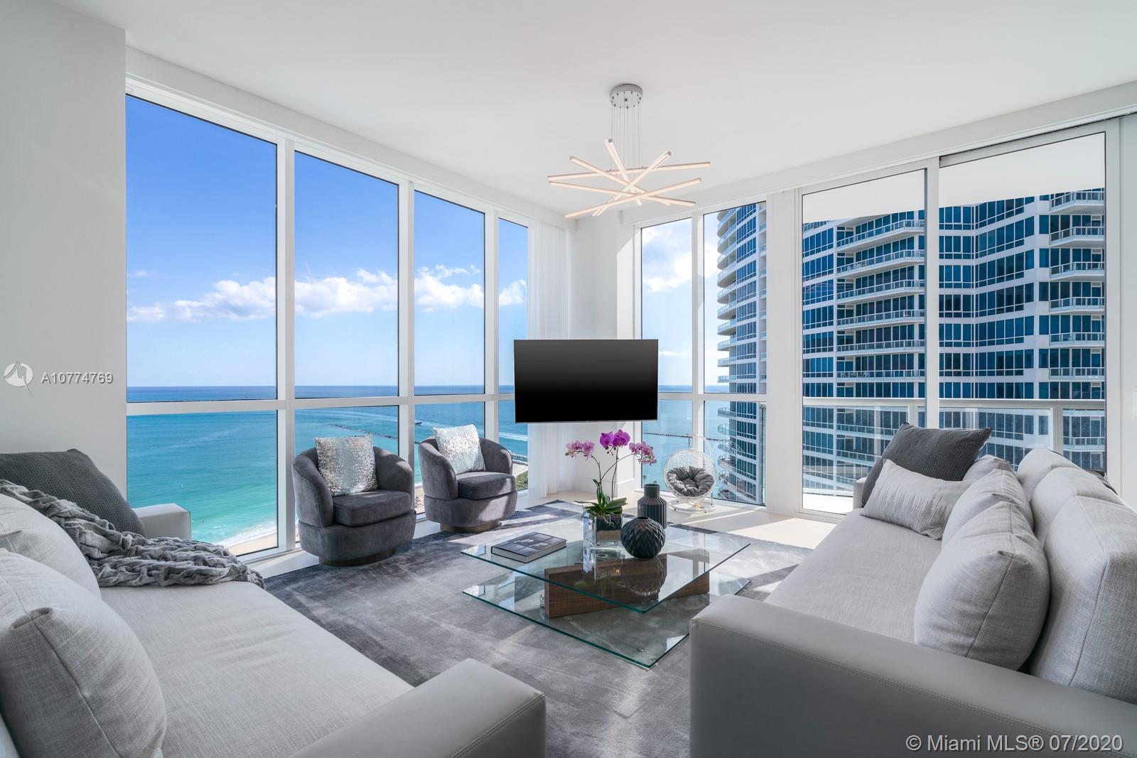 CONTINUUM ON SOUTH BEACH - Residential