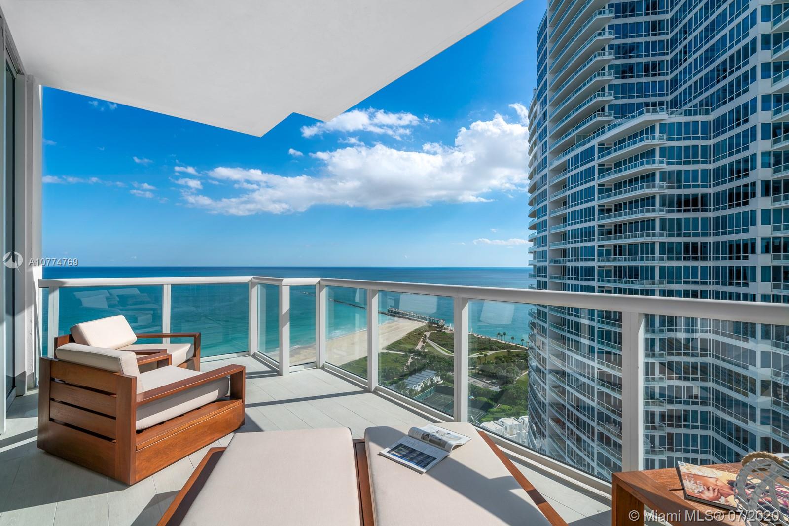 CONTINUUM ON SOUTH BEACH - Residential
