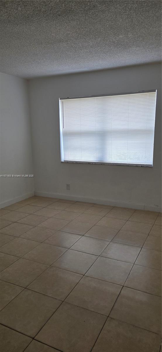 VENETIAN GARDENS AT COUNT - Residential