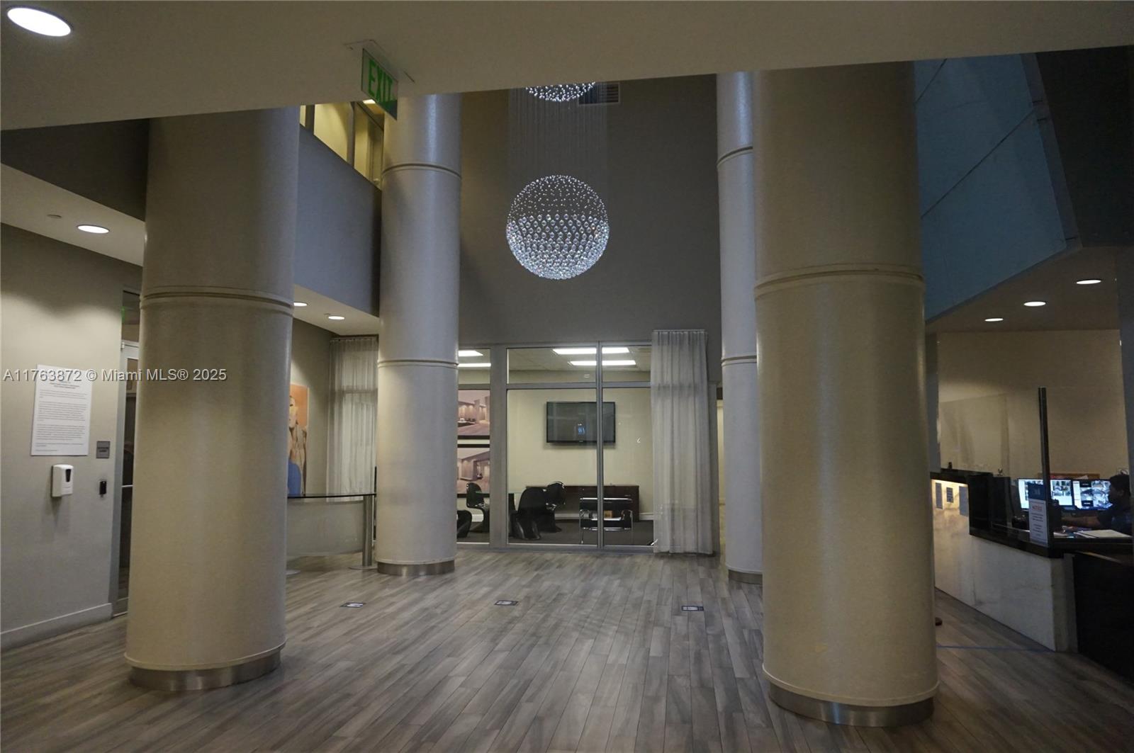 OPERA TOWER CONDO - Residential