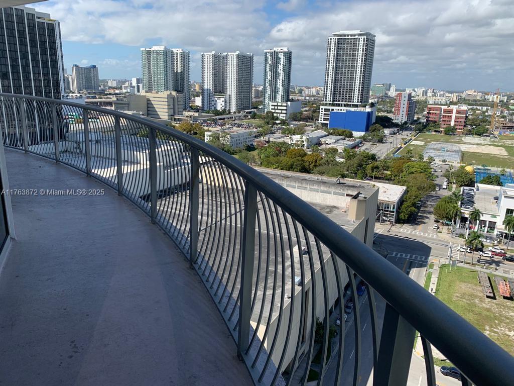 OPERA TOWER CONDO - Residential