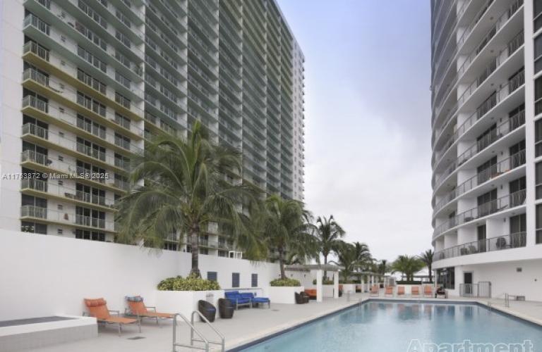 OPERA TOWER CONDO - Residential