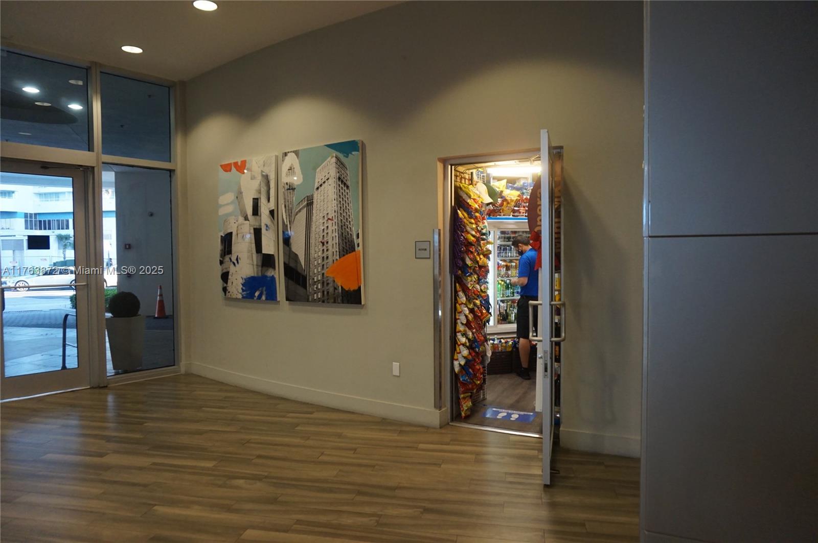 OPERA TOWER CONDO - Residential