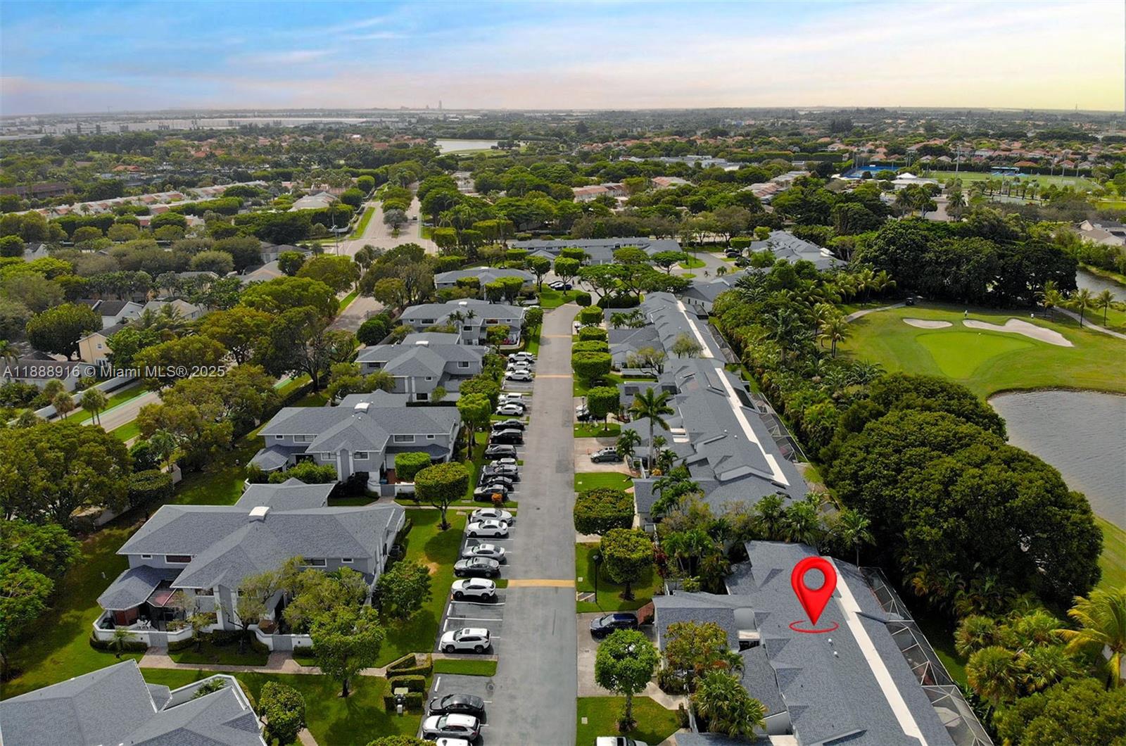 THE TOWNHOMES OF DORAL OA - Residential