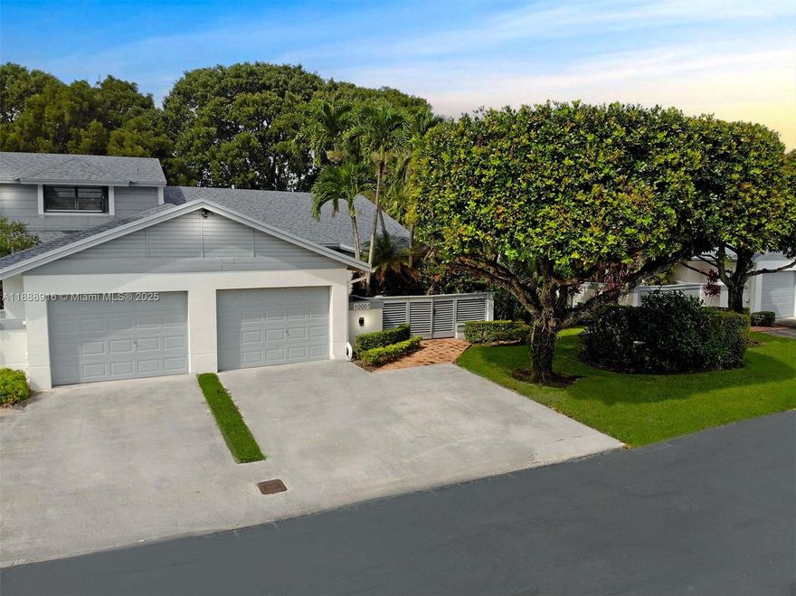 Charming and impeccably maintained 2-bedroom, 2-bath townhouse in the desirable Doral Park Country Club community. This original home features plush carpet throughout, custom built-in furniture, and accordion shutters for peace of mind. Enjoy a beautiful golf course view from your living spaces. The property includes a 1-car garage plus two additional driveway spaces.
Conveniently located near major highways, shopping, and top-rated A+ schools, this home offers both comfort and accessibility. Residents also enjoy a resort-style lifestyle with access to the Doral Park Country Club, featuring a state-of-the-art gym, tennis and golf clubs, multiple pools, restaurants, and family-friendly amenities. A perfect blend of elegance, location, and community living.