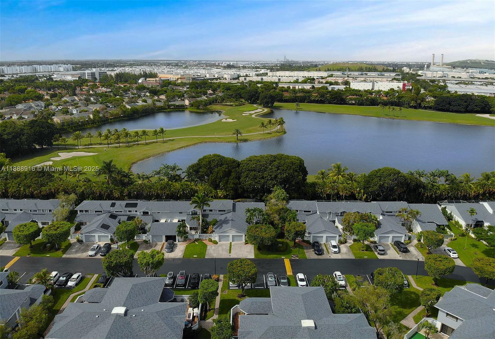 THE TOWNHOMES OF DORAL OA - Residential