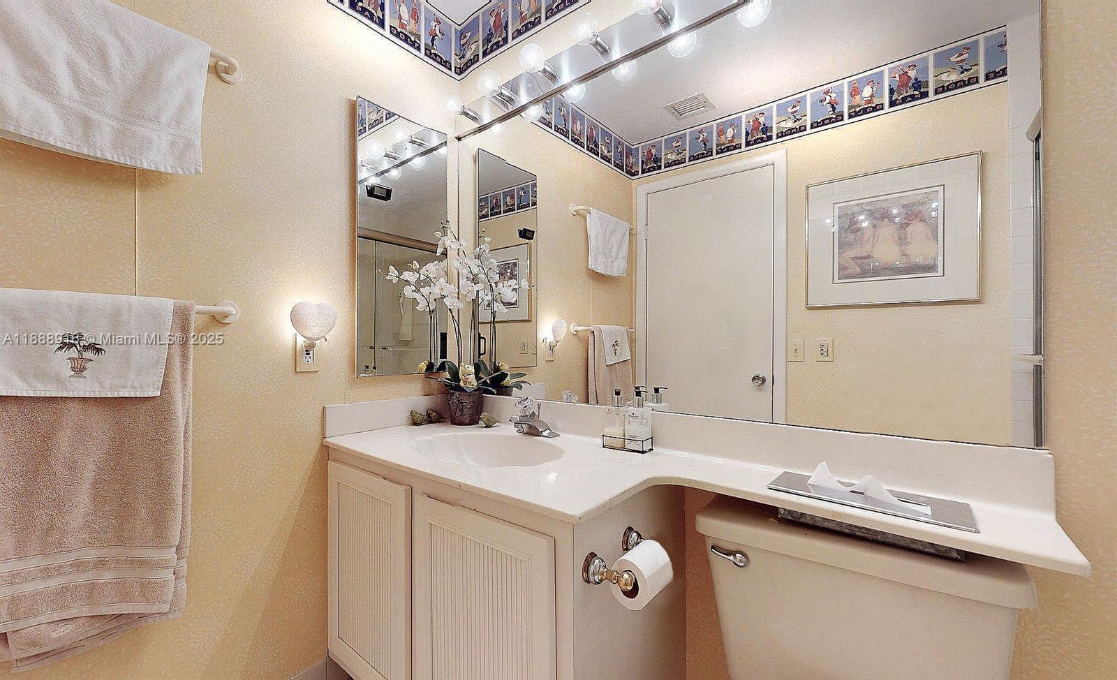 THE TOWNHOMES OF DORAL OA - Residential