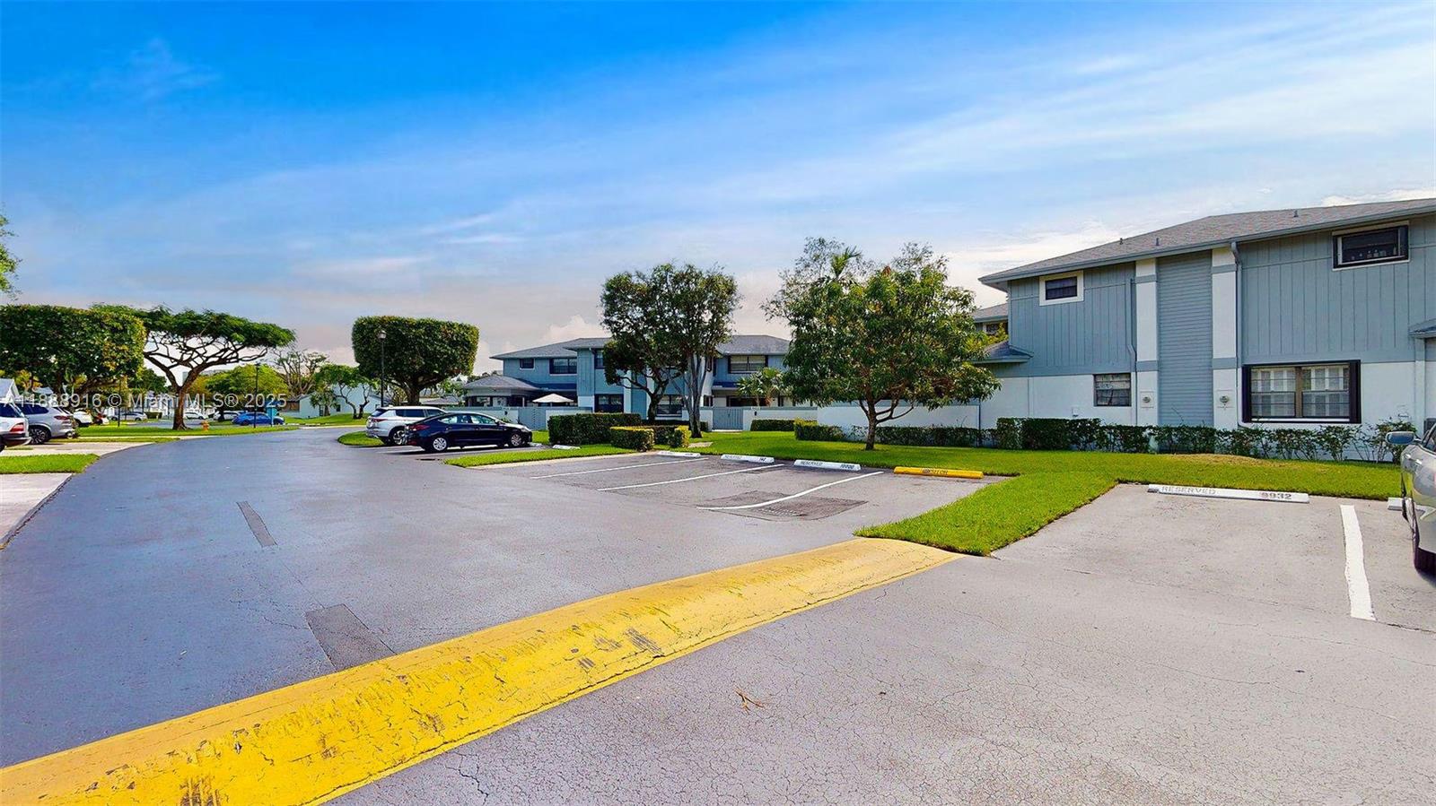 THE TOWNHOMES OF DORAL OA - Residential