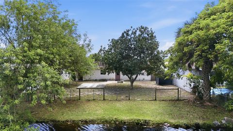Tiny photo for 7811 SW 9th St, North Lauderdale, FL 33068 (MLS # A12012365)