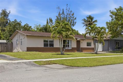 Tiny photo for 7811 SW 9th St, North Lauderdale, FL 33068 (MLS # A12012365)