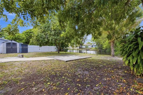 Tiny photo for 7811 SW 9th St, North Lauderdale, FL 33068 (MLS # A12012365)