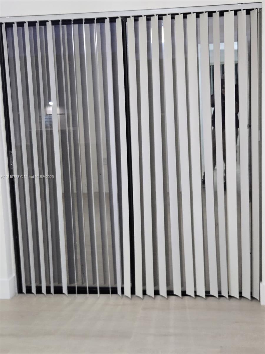 GREEN OAKS I CONDO - Residential Lease