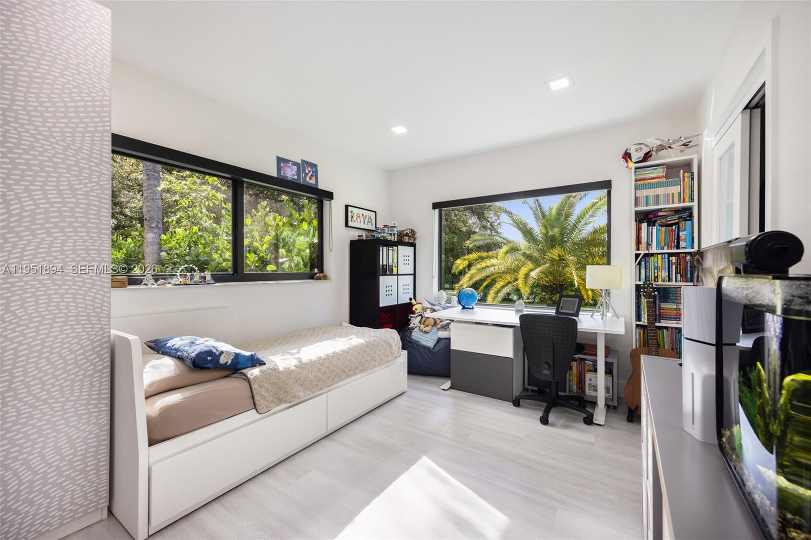 FLAGLER GROVES ESTATES SE - Land