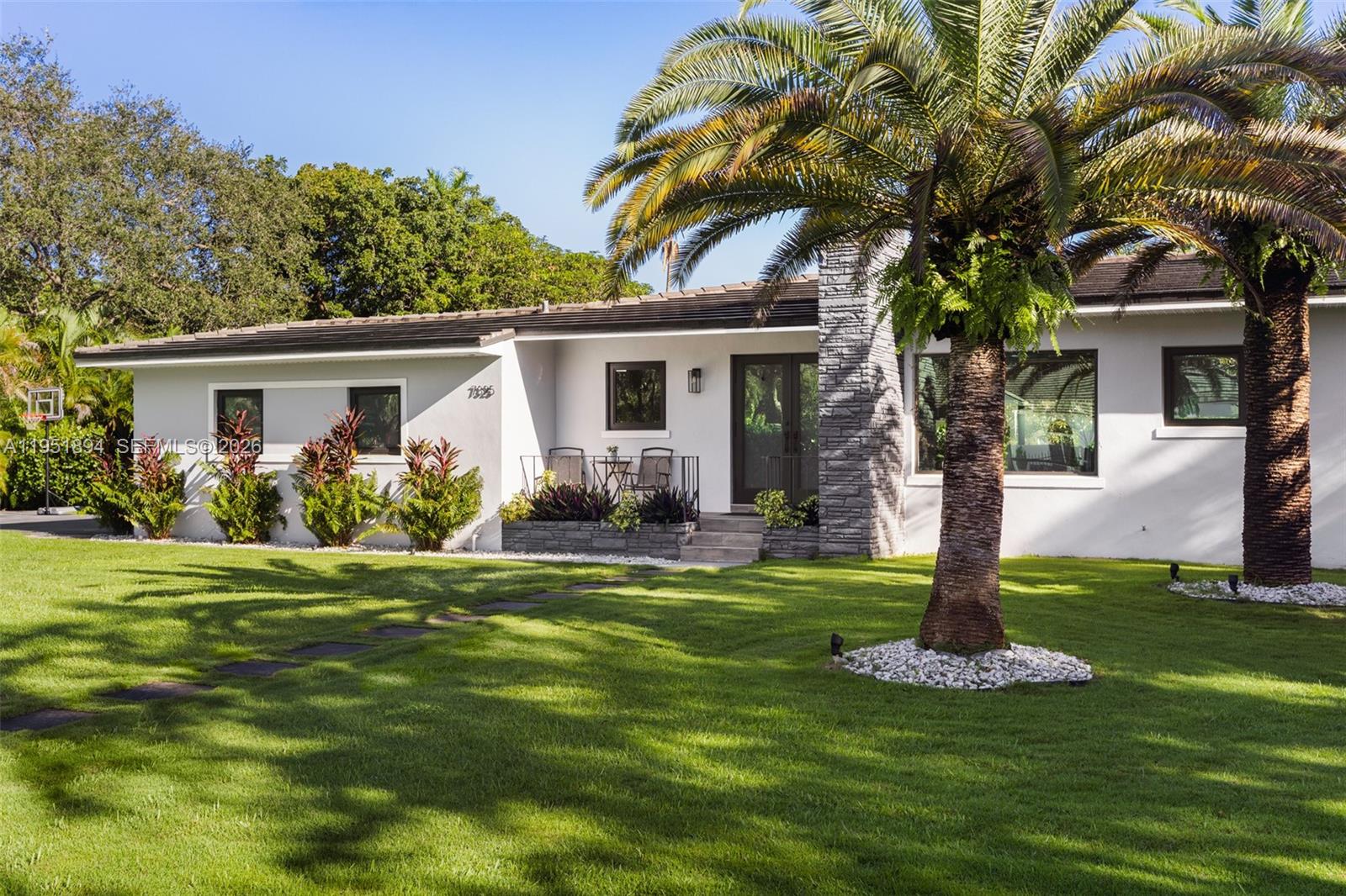 FLAGLER GROVES ESTATES SE - Land