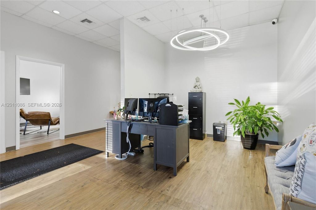 Photo of Sunrise, FL 33326 (MLS # A12011086)