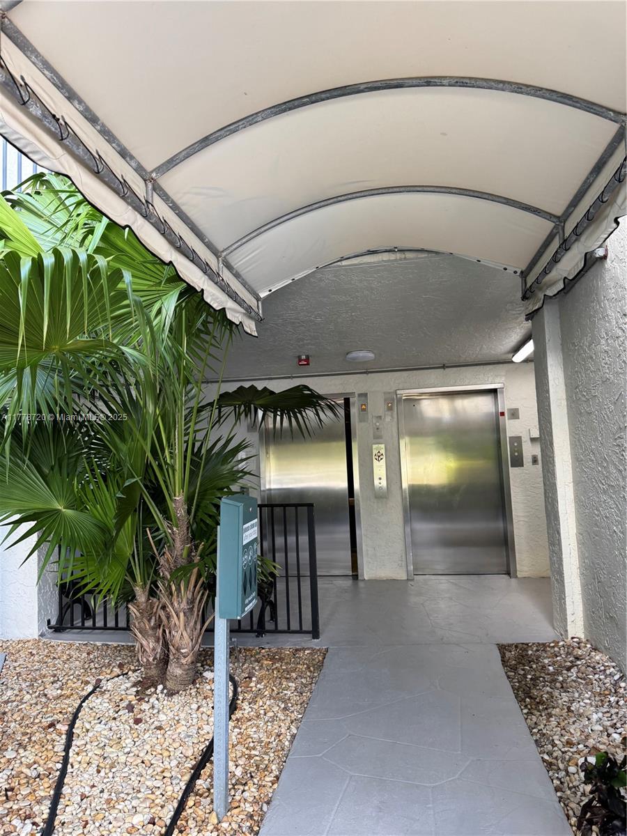 2217 Cypress Island Dr 803
