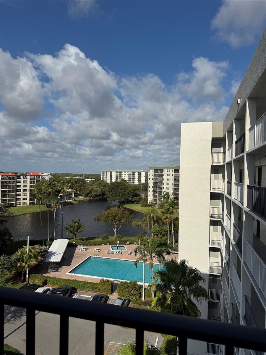 CYPRESS BEND CONDOMINIUM - Residential