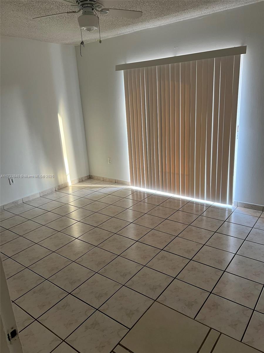 GOLDEN GATE CONDO - Residential