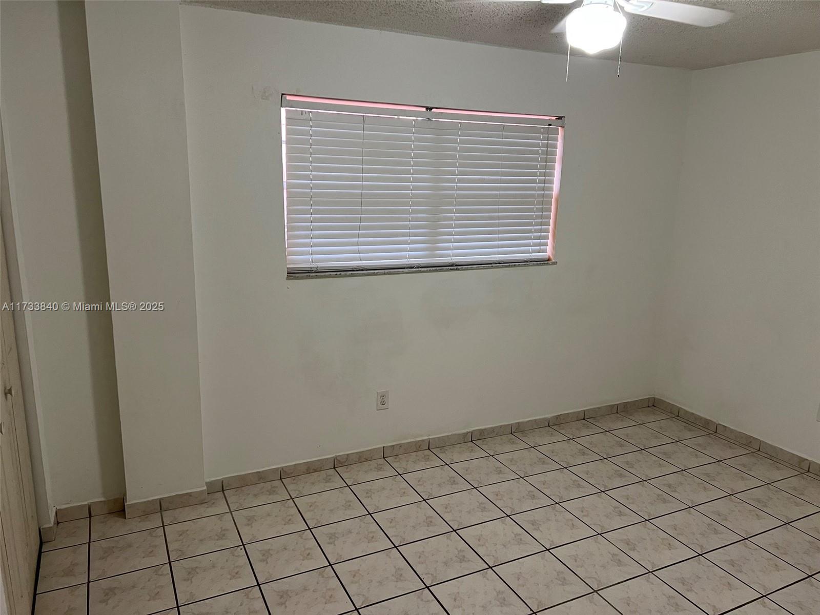 GOLDEN GATE CONDO - Residential