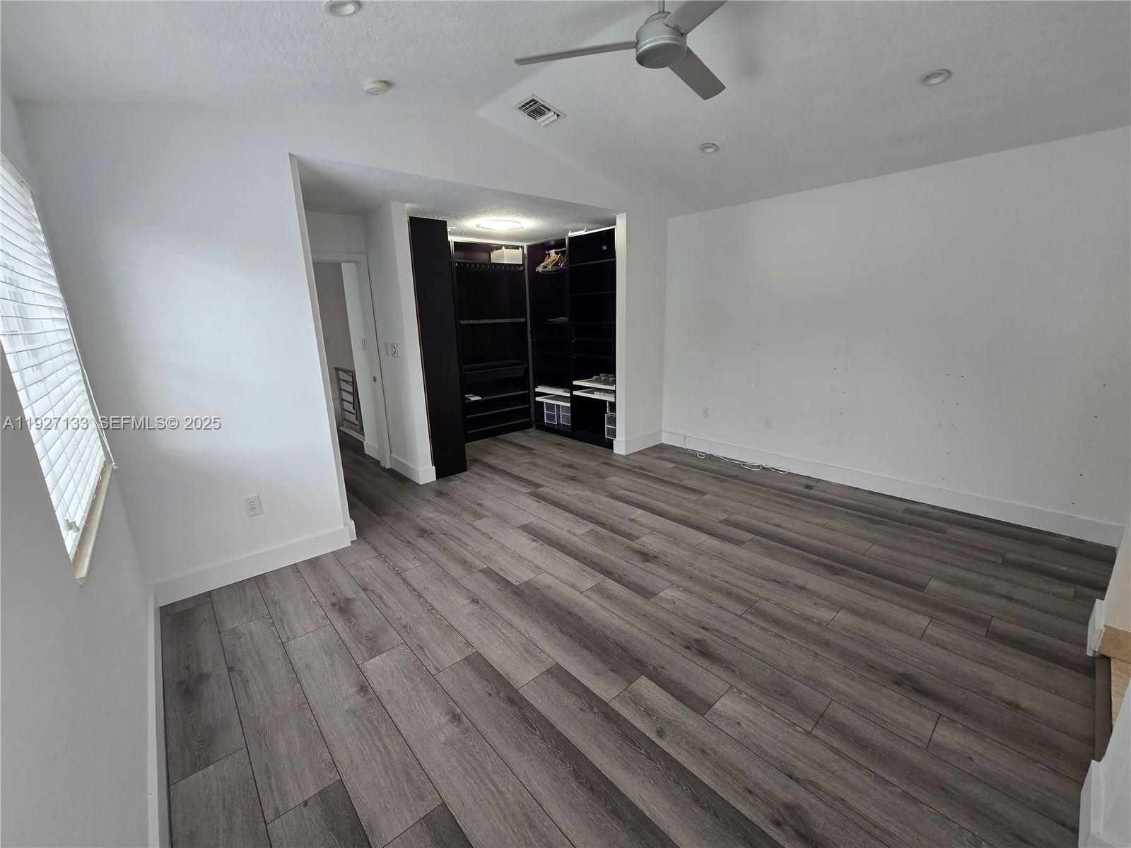 WEST LAKE VILLAGE PLAT - Residential Lease