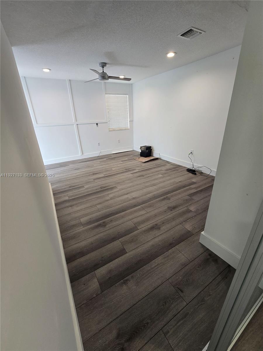 WEST LAKE VILLAGE PLAT - Residential Lease